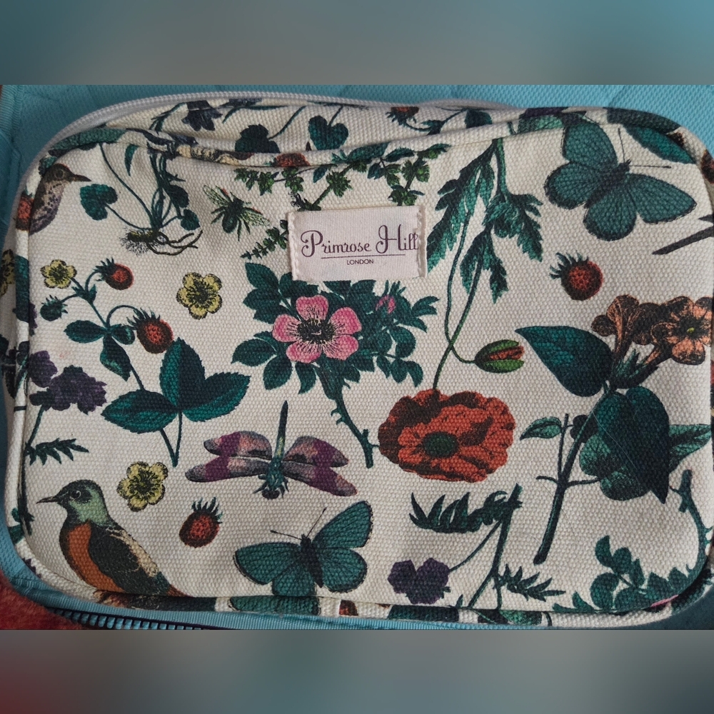 Primrose Hill London Floral Cosmetic Bag - Cream and Multicolor